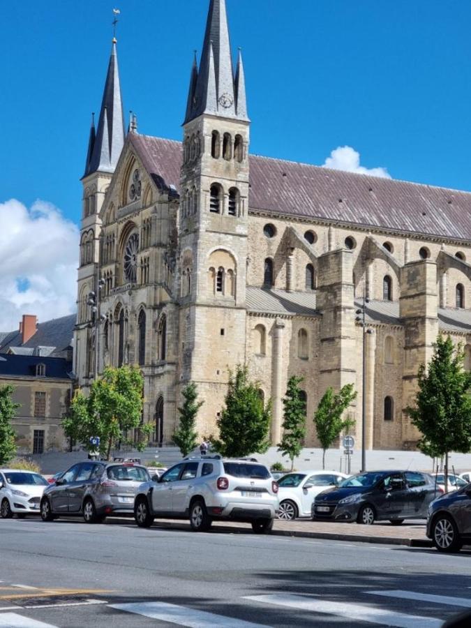 Apartamento L'Effervescent Reims Exterior foto